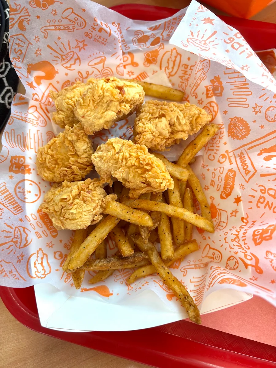 Food & drink, Popeyes Louisiana Kitchen
