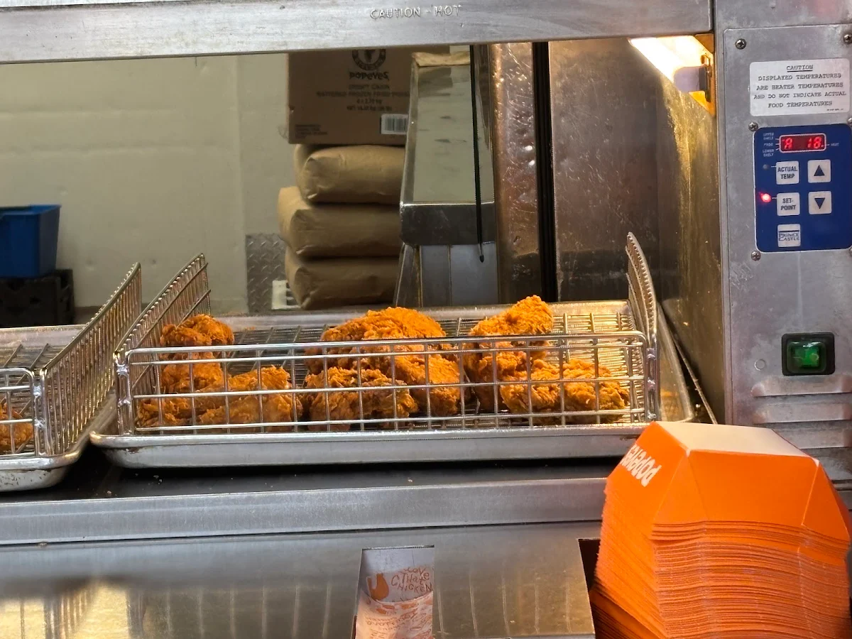 Vibe, Popeyes Louisiana Kitchen