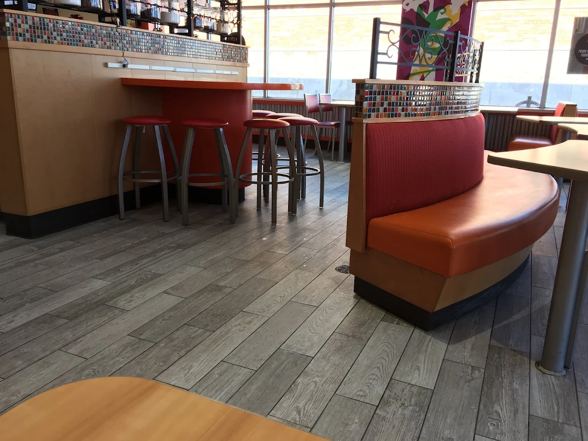 Vibe, Popeyes Louisiana Kitchen