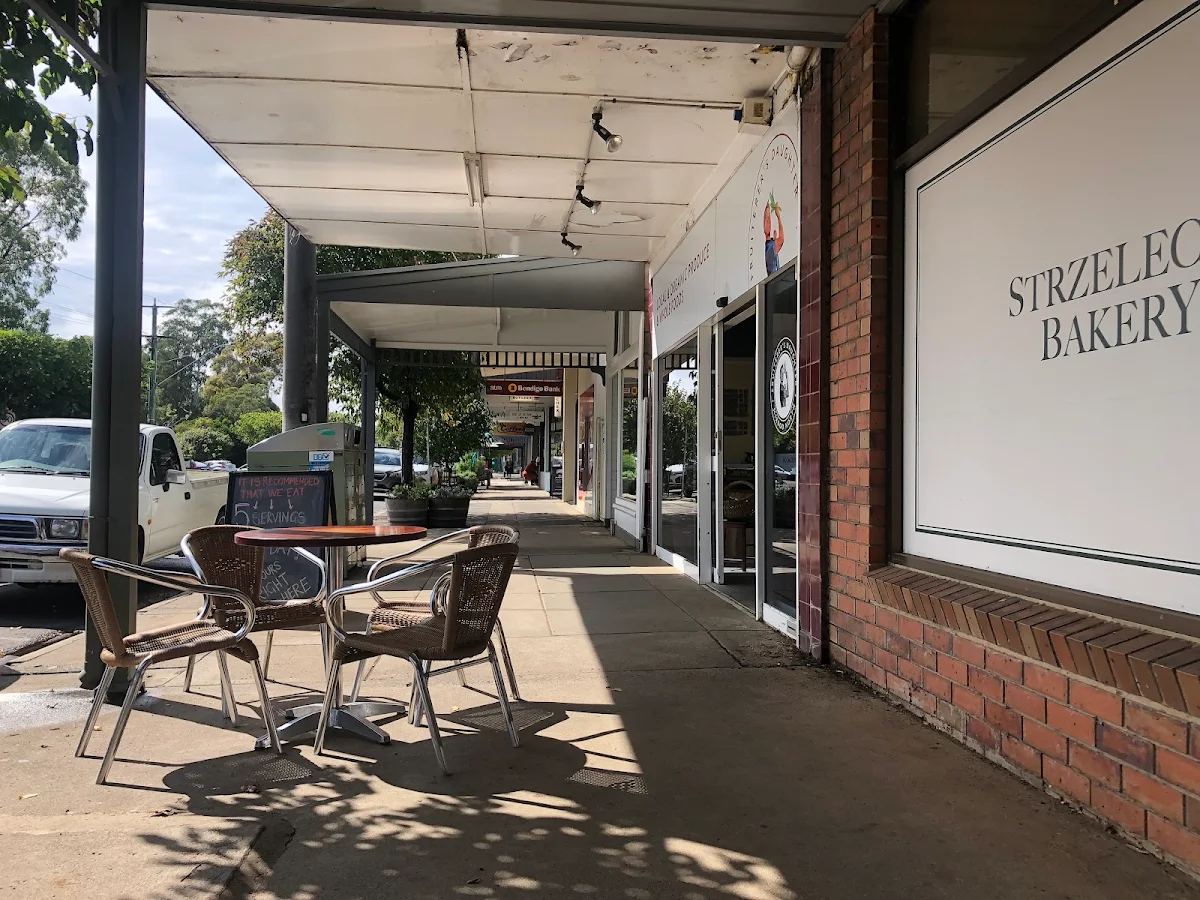 Vibe, Strzelecki Bakery