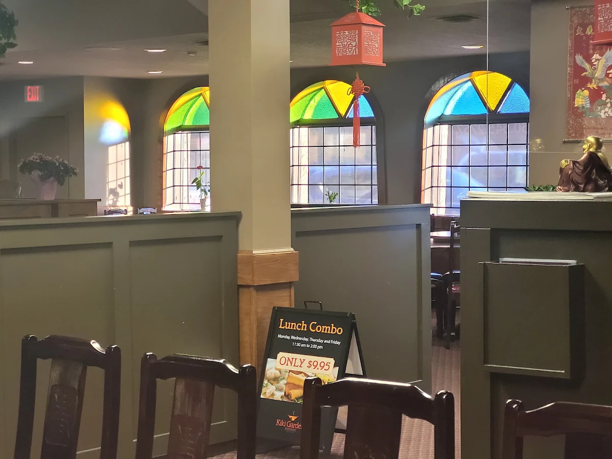 Vibe, Kiki Gardens Restaurant