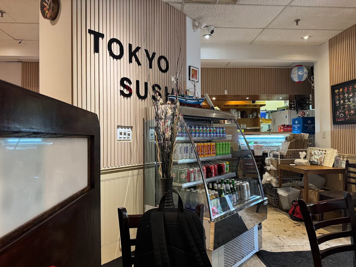 Vibe, Tokyo Sushi
