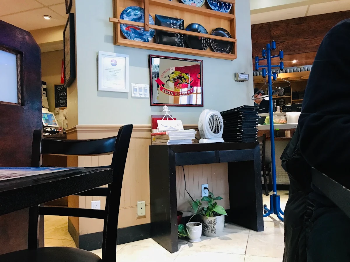 Vibe, Tokyo Sushi