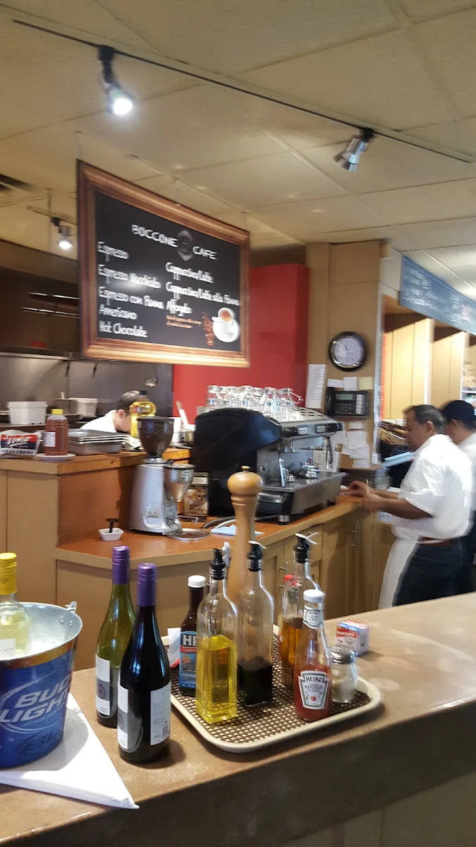 Food & drink, Boccone Deli & Pizza