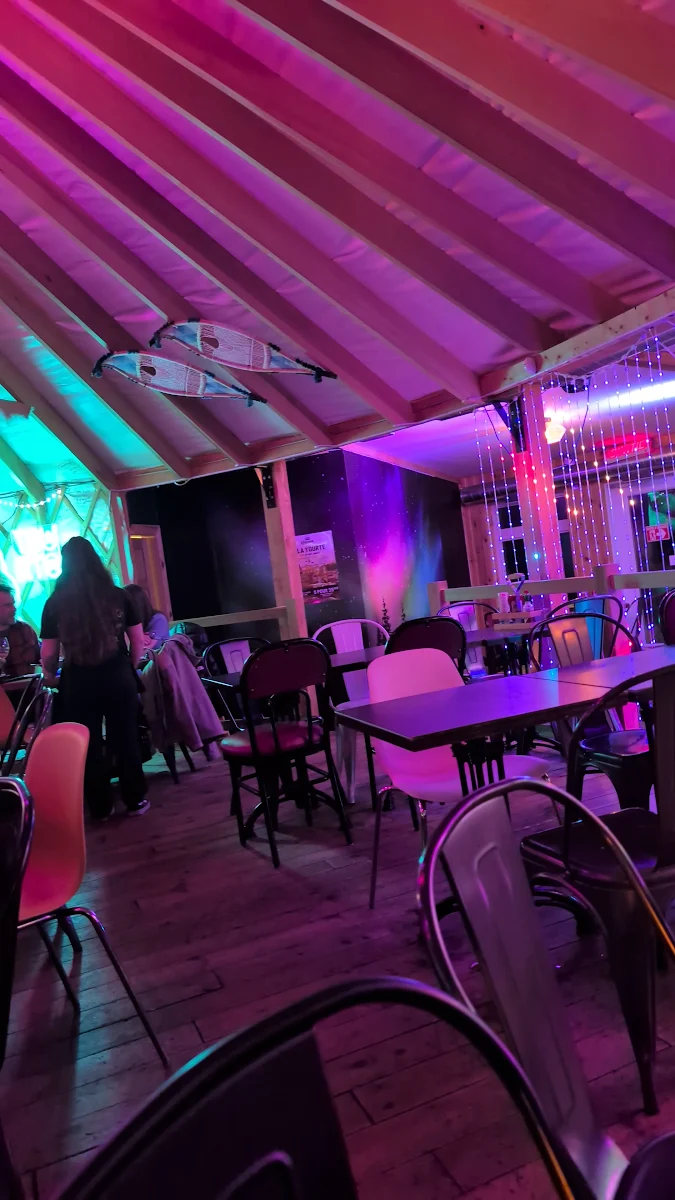 Vibe, Yourte - Bistro du Nord
