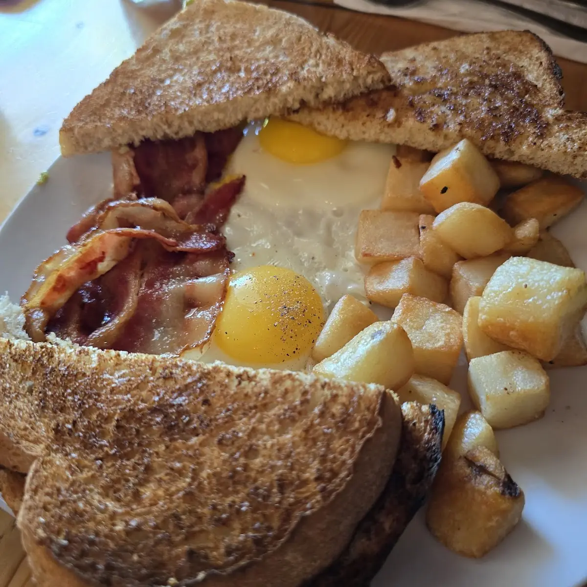 Food & drink, The St Joseph Island Black Bear Cafe Bakery & Catering