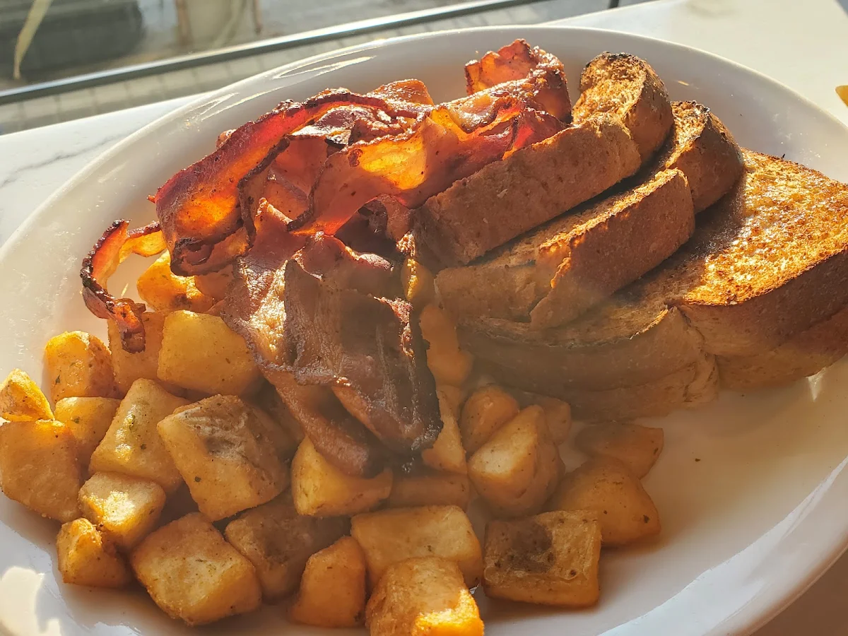 Food & drink, Bartliff's Bakery & Restaurant