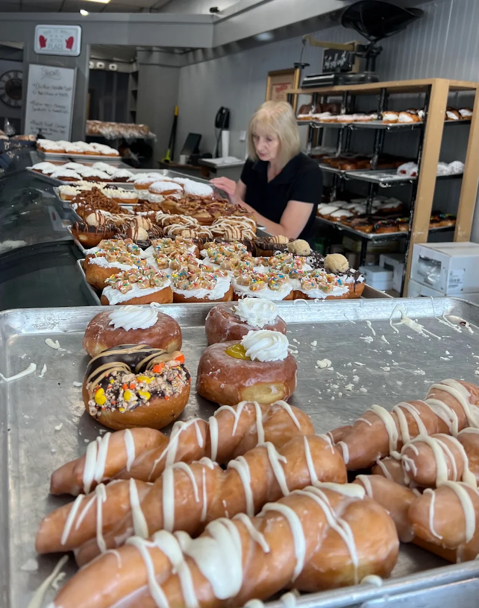 Food & drink, Bartliff's Bakery & Restaurant