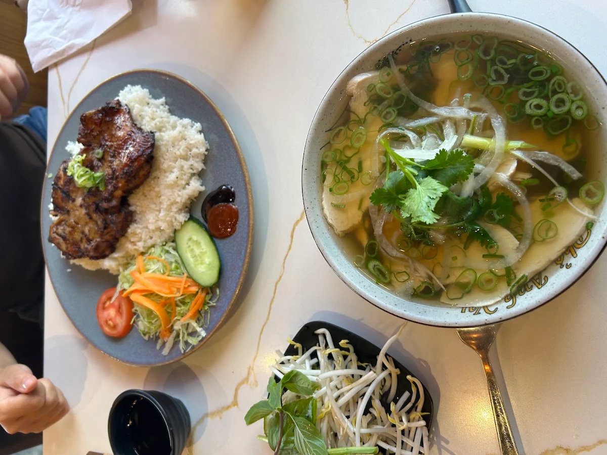 Food & drink, Pho Anh Vu Vaughan