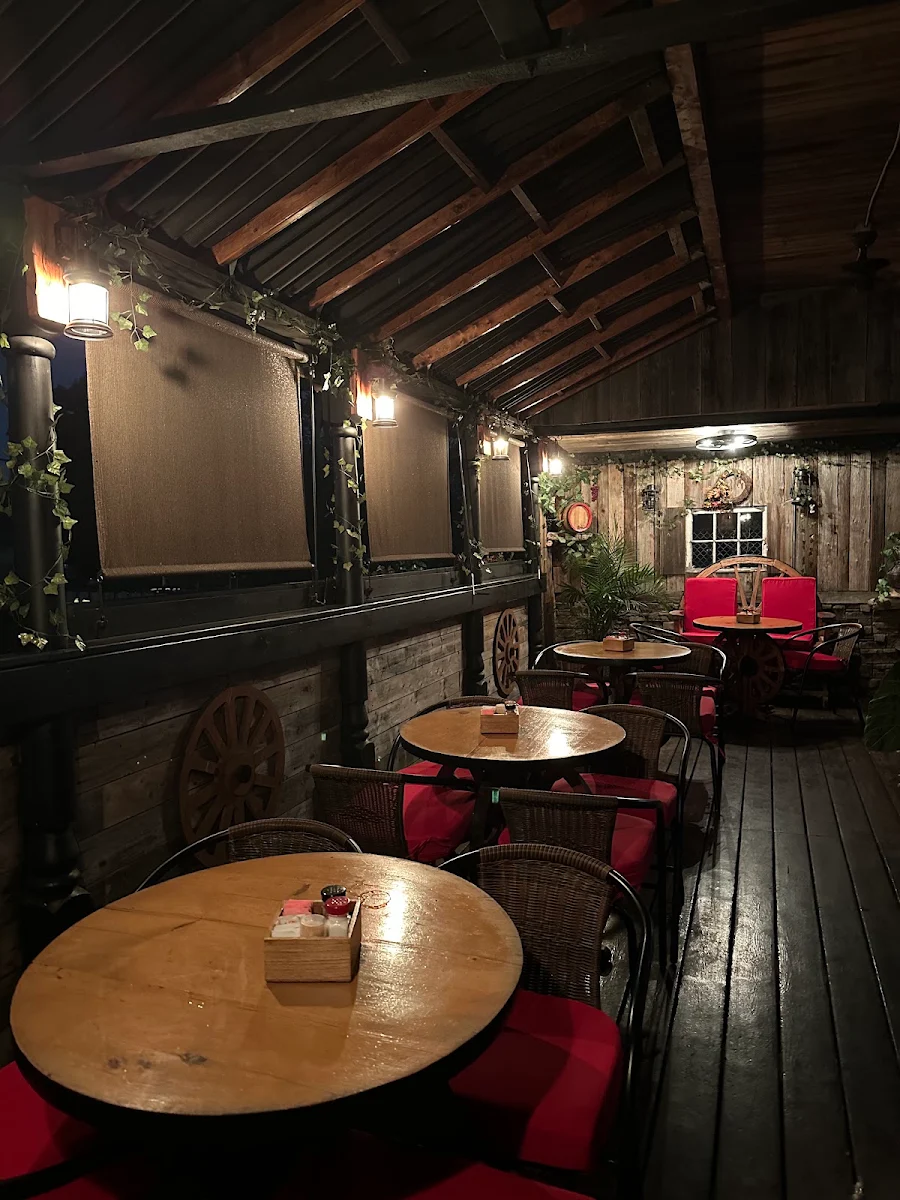 Vibe, Etno Bar & Grill