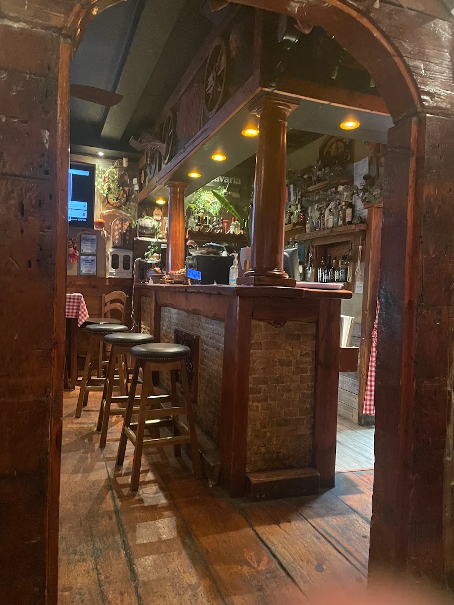 Vibe, Etno Bar & Grill