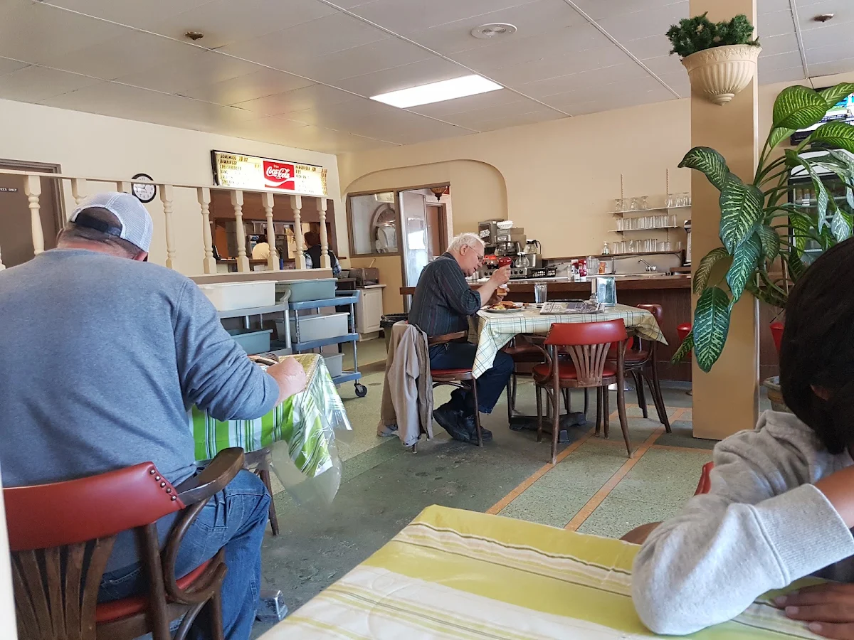 Vibe, Riverview Inn & Restaurant