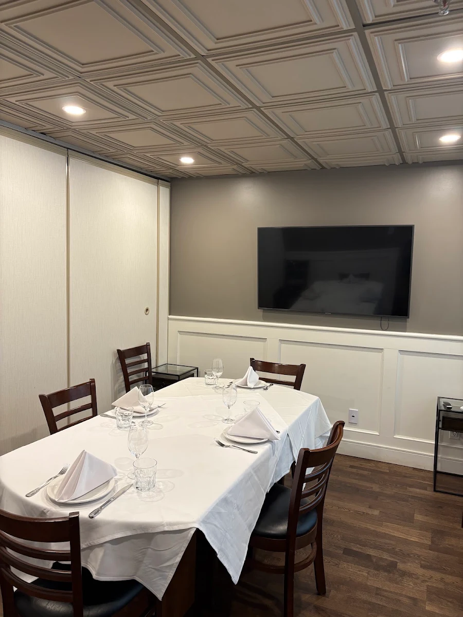 Vibe, Restaurant Locanda