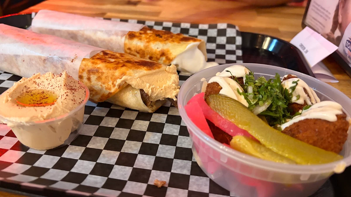 Food & drink, Damaskino Shawarma