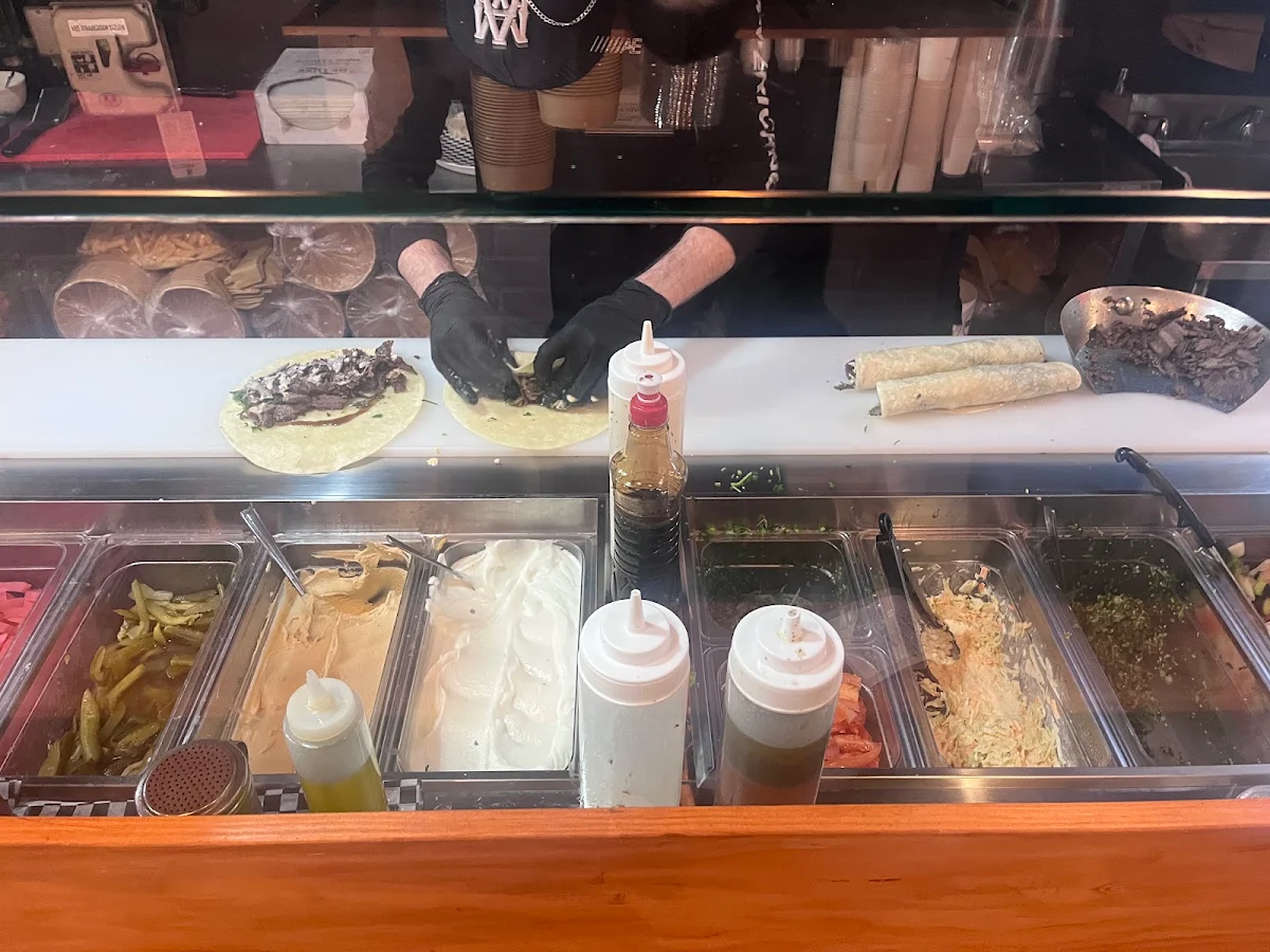 Vibe, Damaskino Shawarma