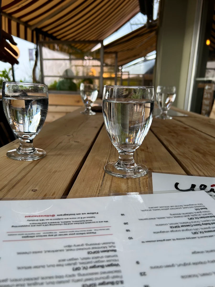 Menu, Uli's Restaurant