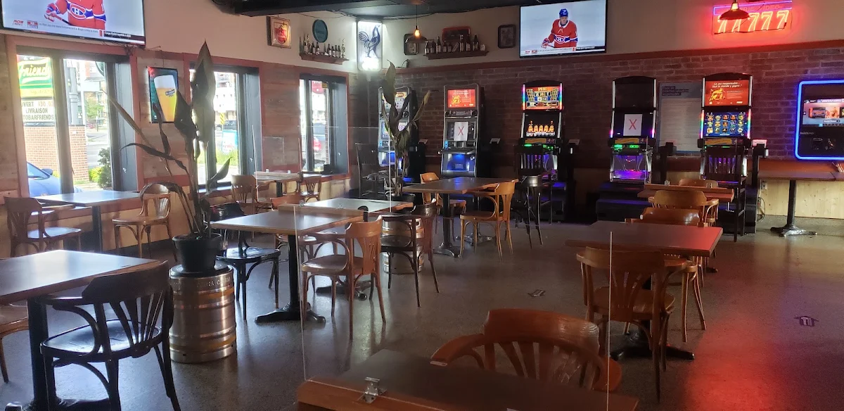 Vibe, Resto Bar Et Grill Friends Inc.