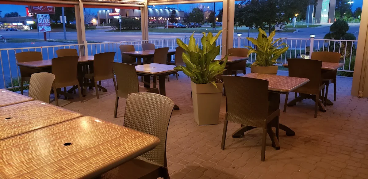 Vibe, Resto Bar Et Grill Friends Inc.