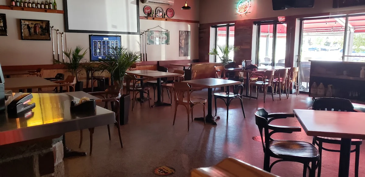 Vibe, Resto Bar Et Grill Friends Inc.