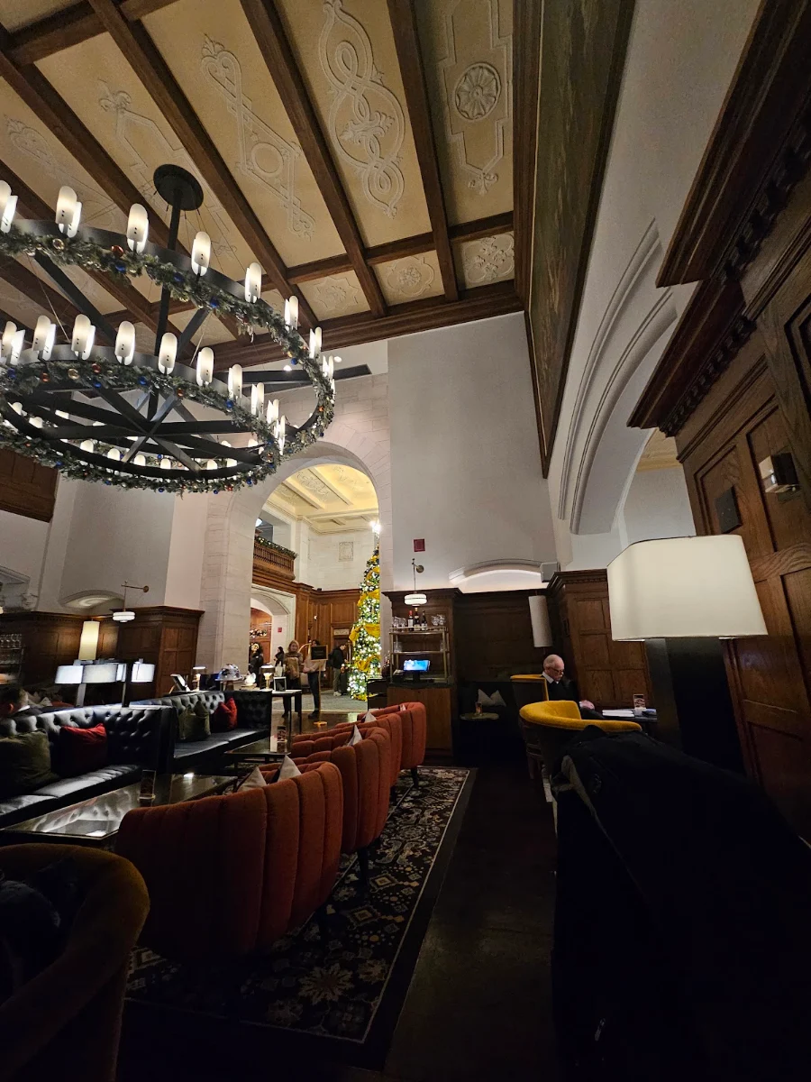 Vibe, Confederation Lounge & Patio