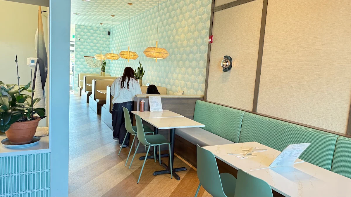 Vibe, BLOOM VIETNAMESE BISTRO
