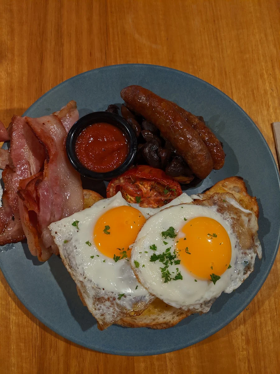 Big Breakfast, Café Woodworks