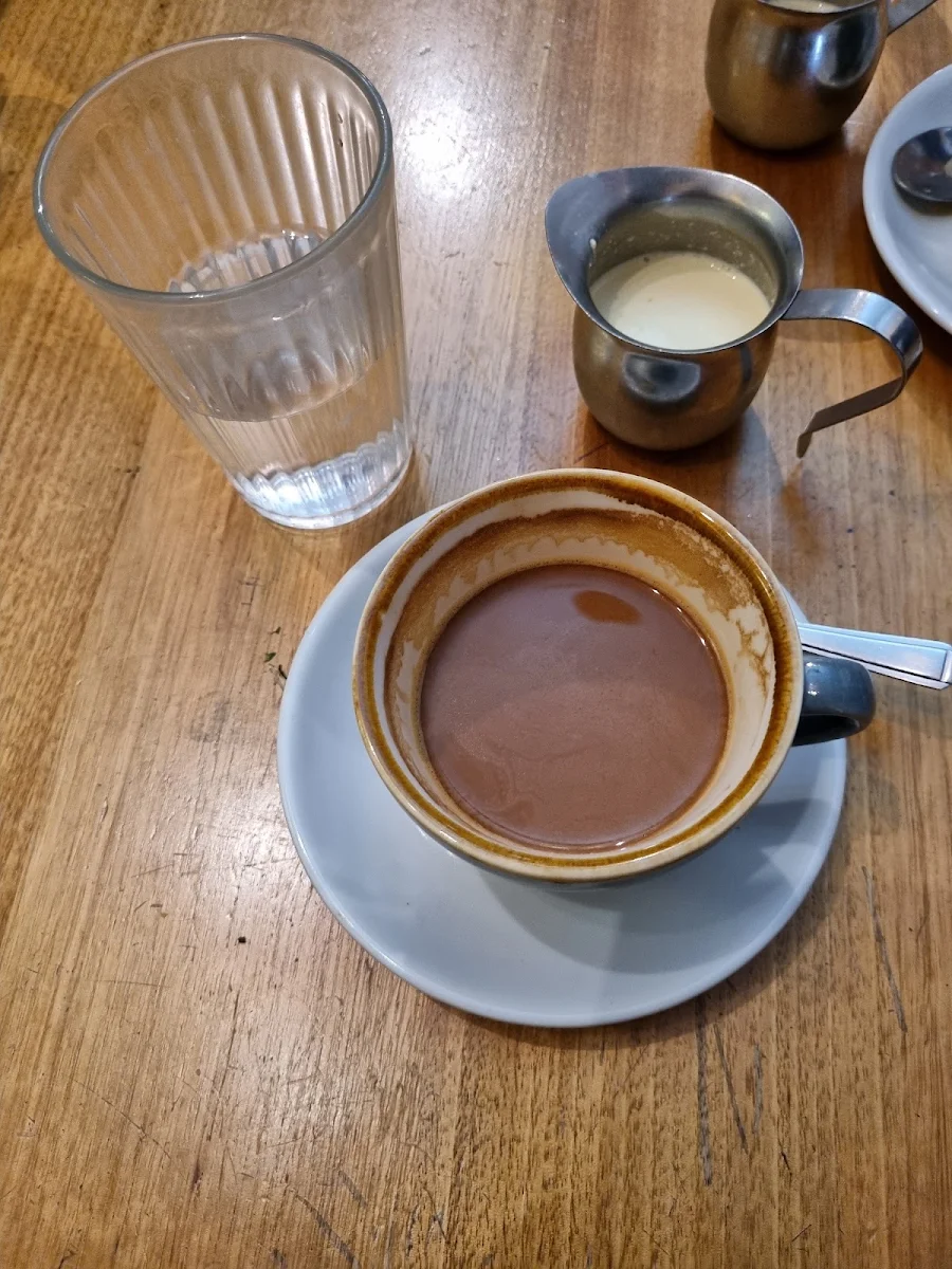 Long Black Coffee, Café Woodworks