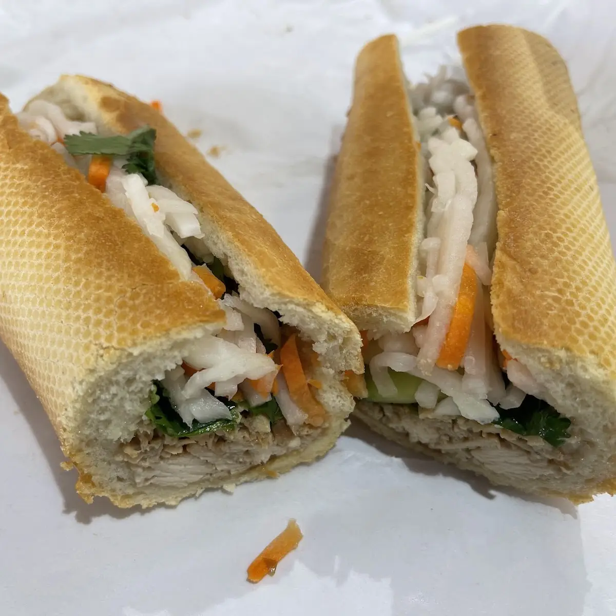 Shredded Chicken Bánh MÌ GÀ XÉ