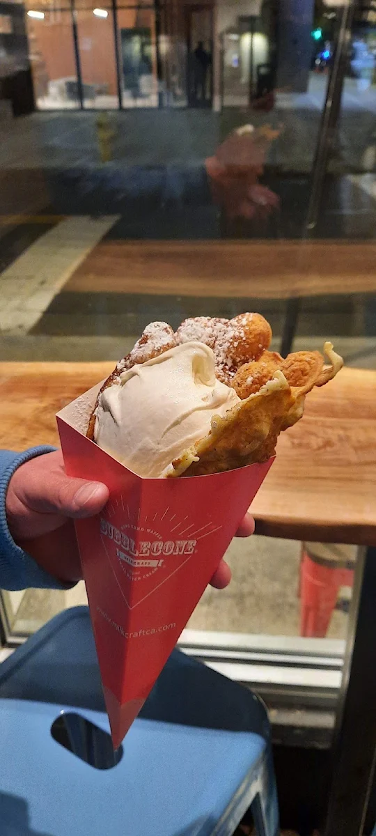 Vanilla Ice Cream Sandwiche