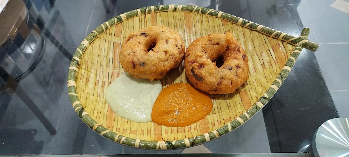 Vada with Chutney, Raj Bhavan Take Away and Dine In