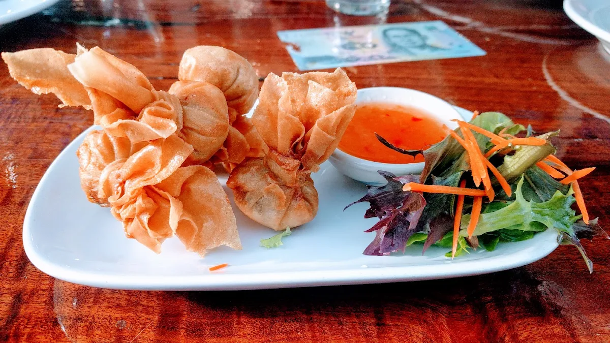 Prawn Crackers with Peanut Sauce, Sorrento Thai