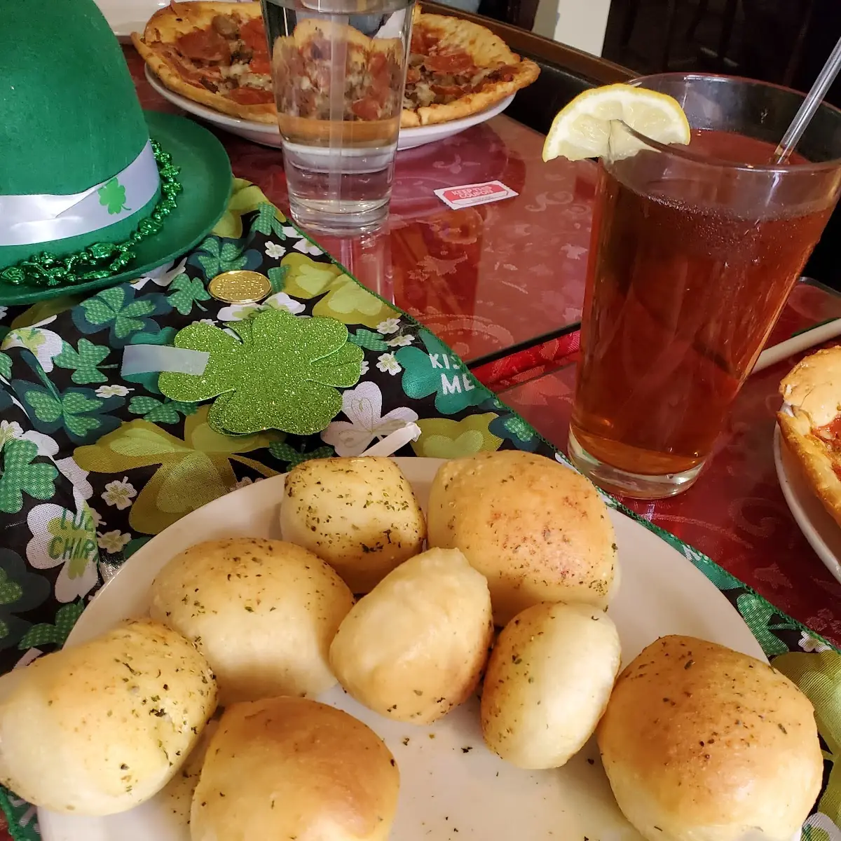 Garlic Rolls to Die For