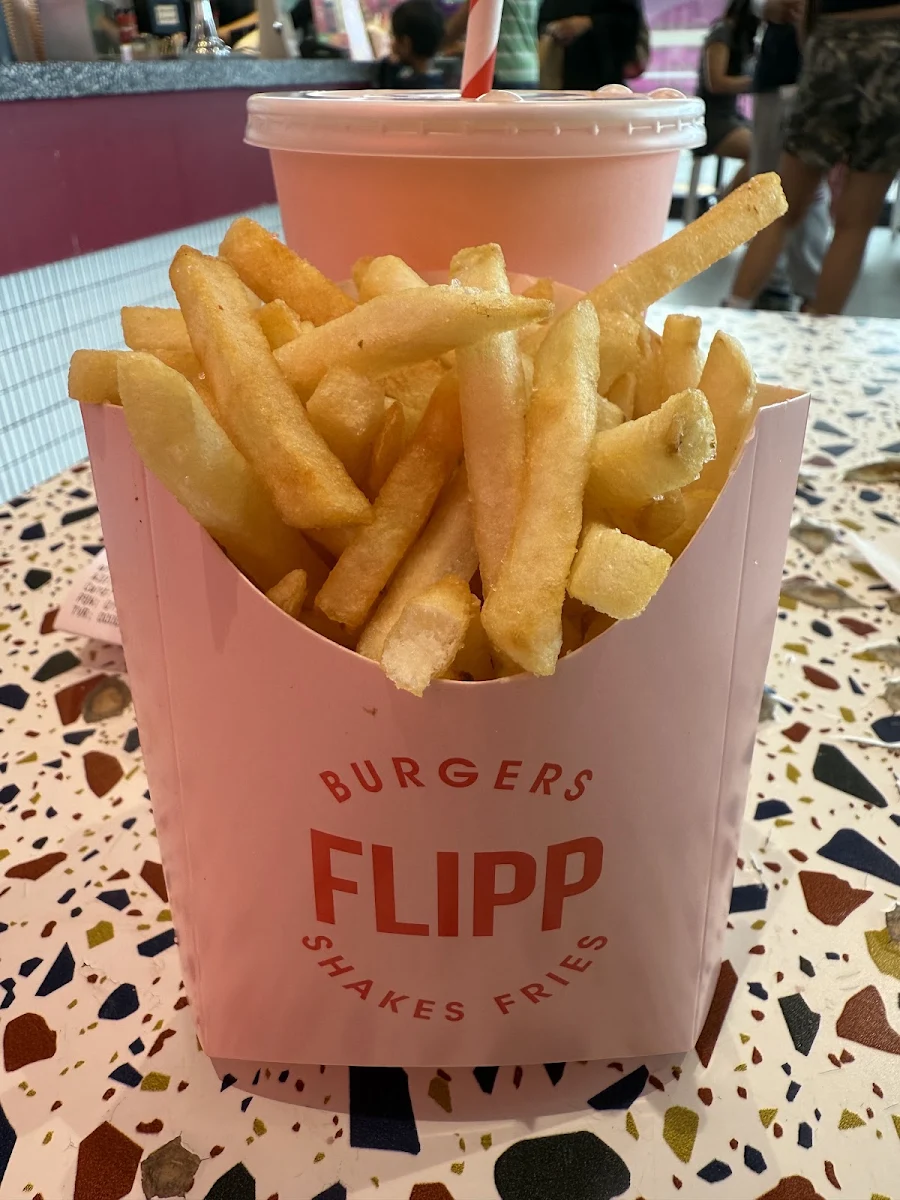 Highlights, Flipp Burgers | Elara Village
