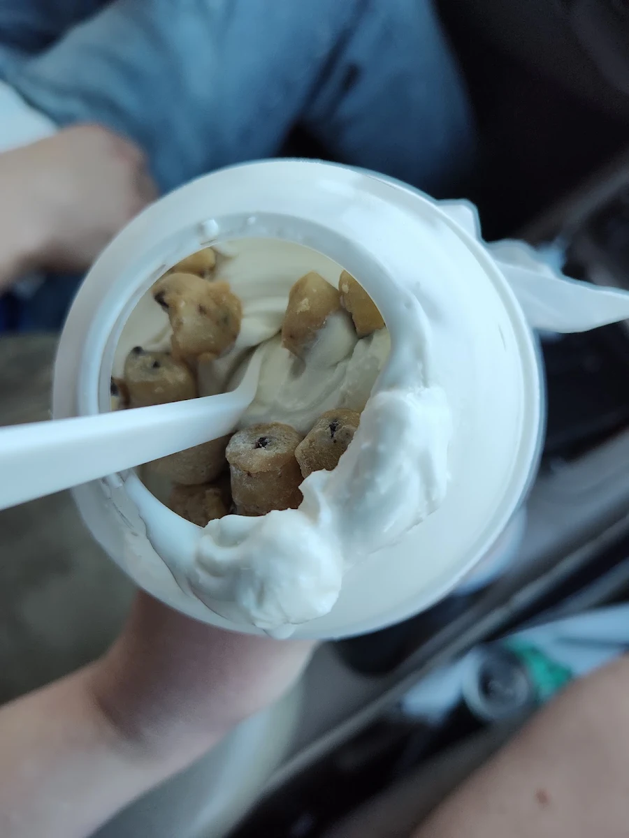 Salted Malted Cookie Dough Razzle