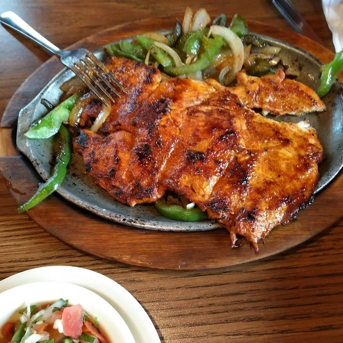 Pollo Chicken