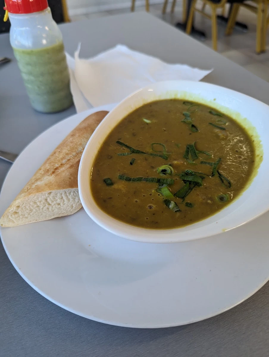 Halim, Island Vibes Cafe