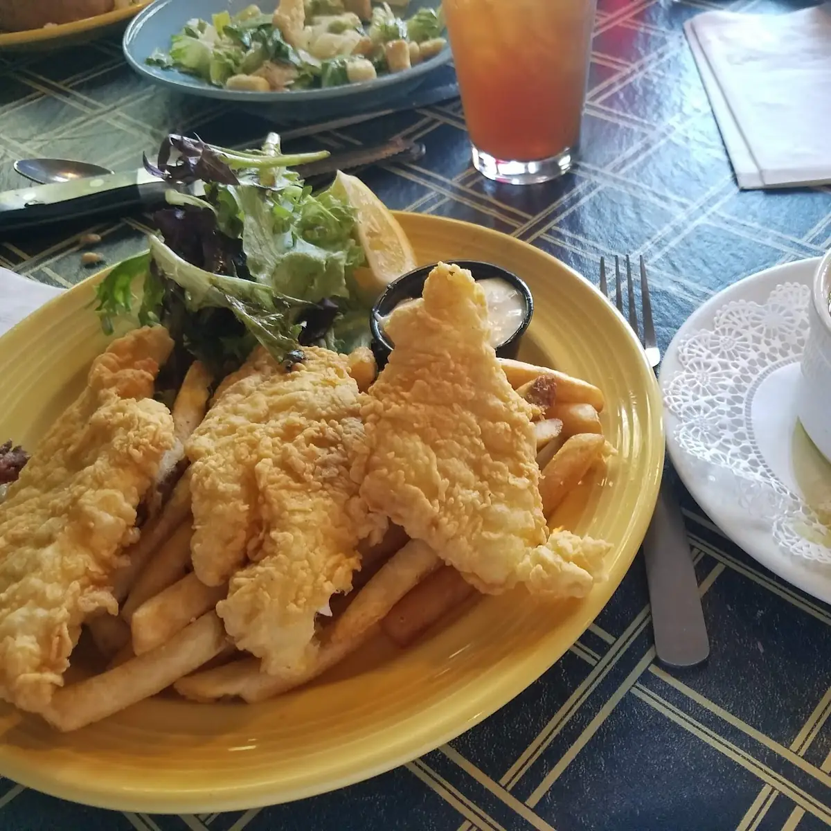 Fish & Chips w Vegetable Soup