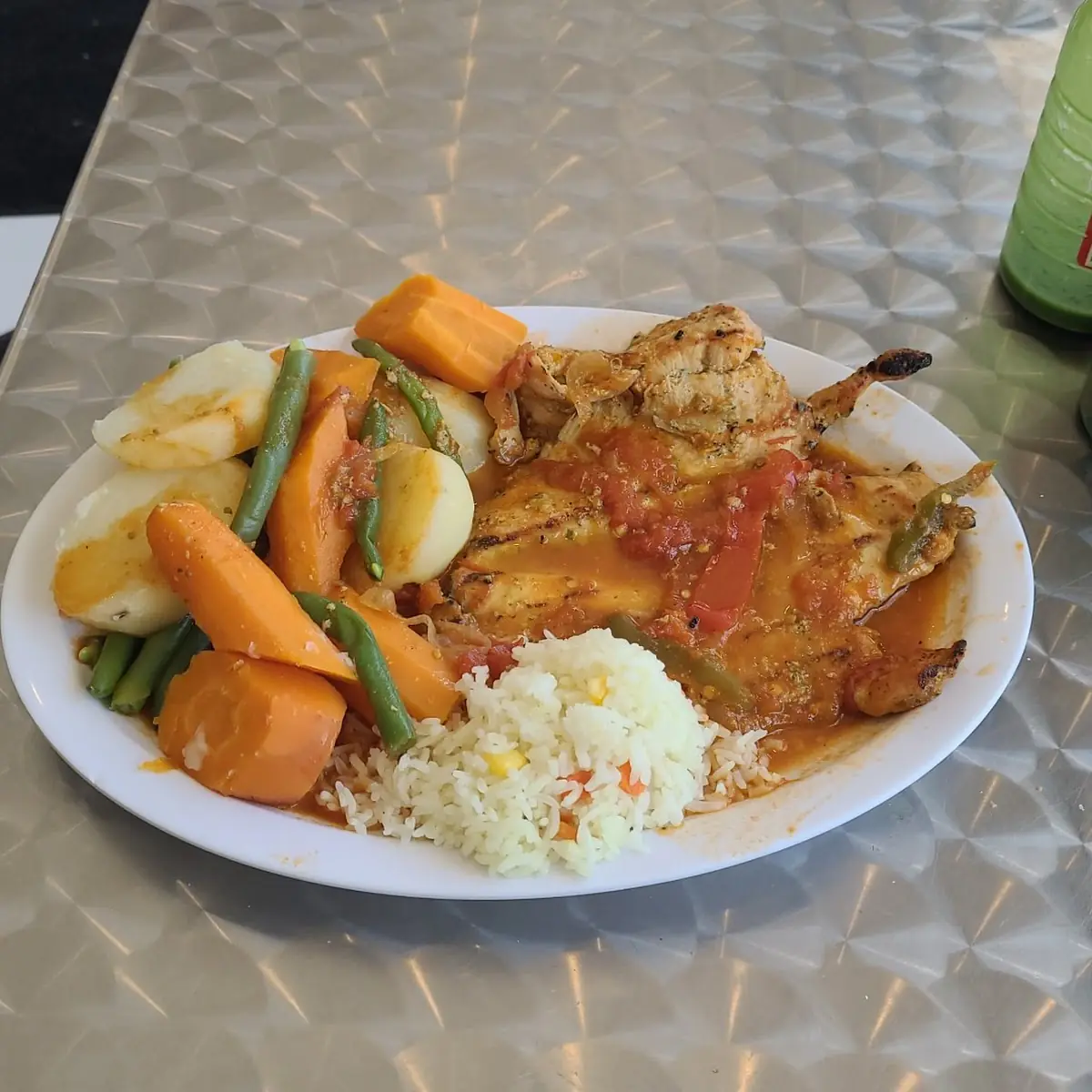 Pechuga Guisada Con Vegetales Muy Rico
