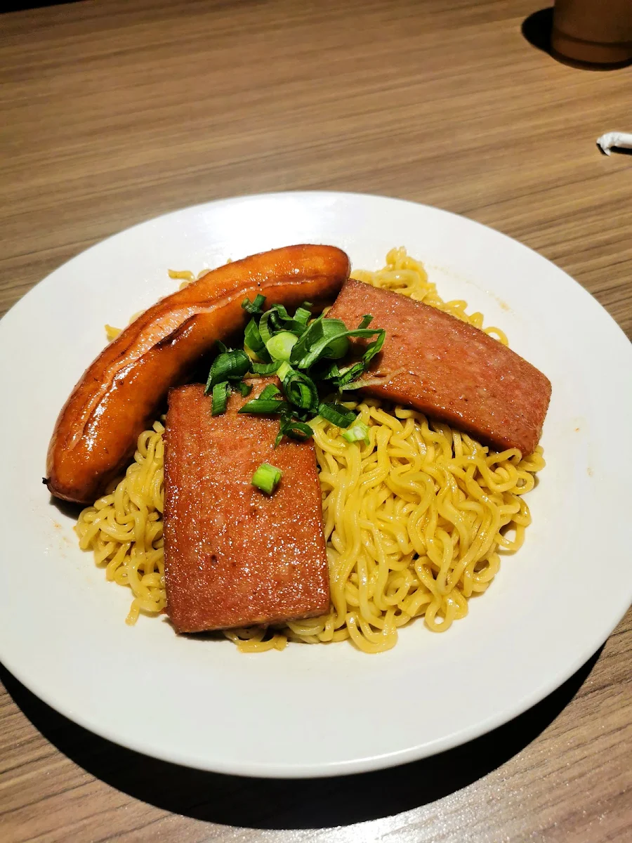 Dry Noodles, Bubble Waffle Cafe