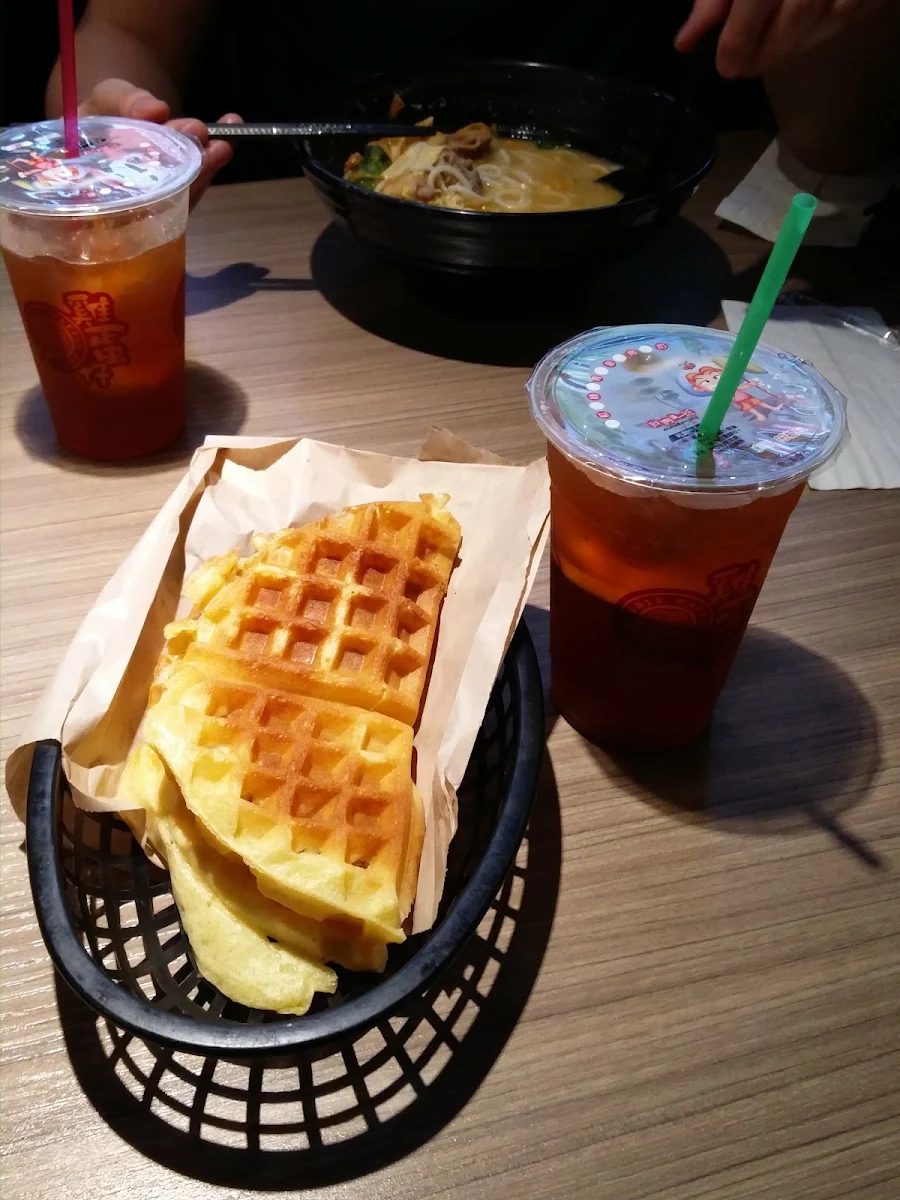 HK Style Waffle, Bubble Waffle Cafe