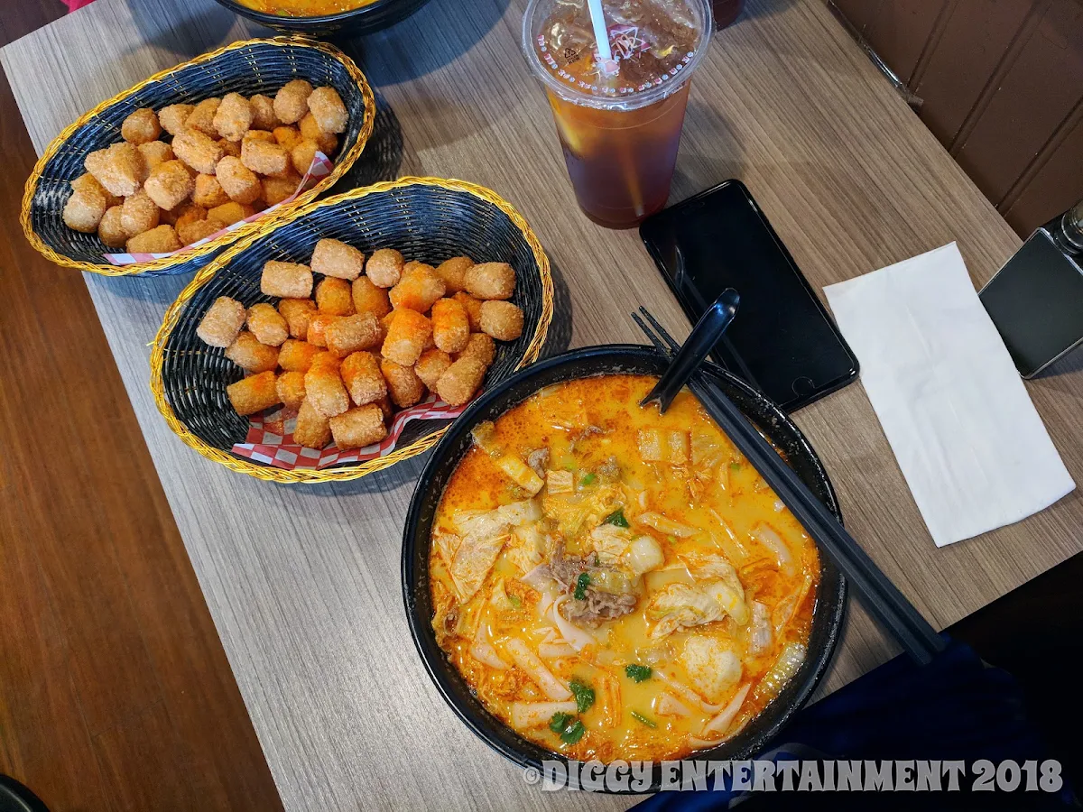Laksa Combo, Bubble Waffle Cafe