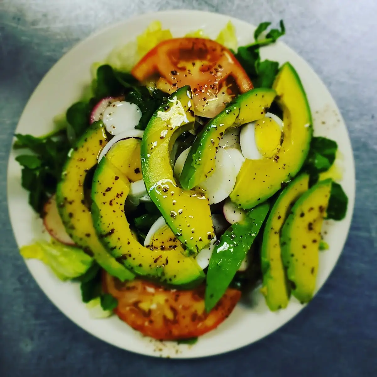 Salad with Avocado Slices