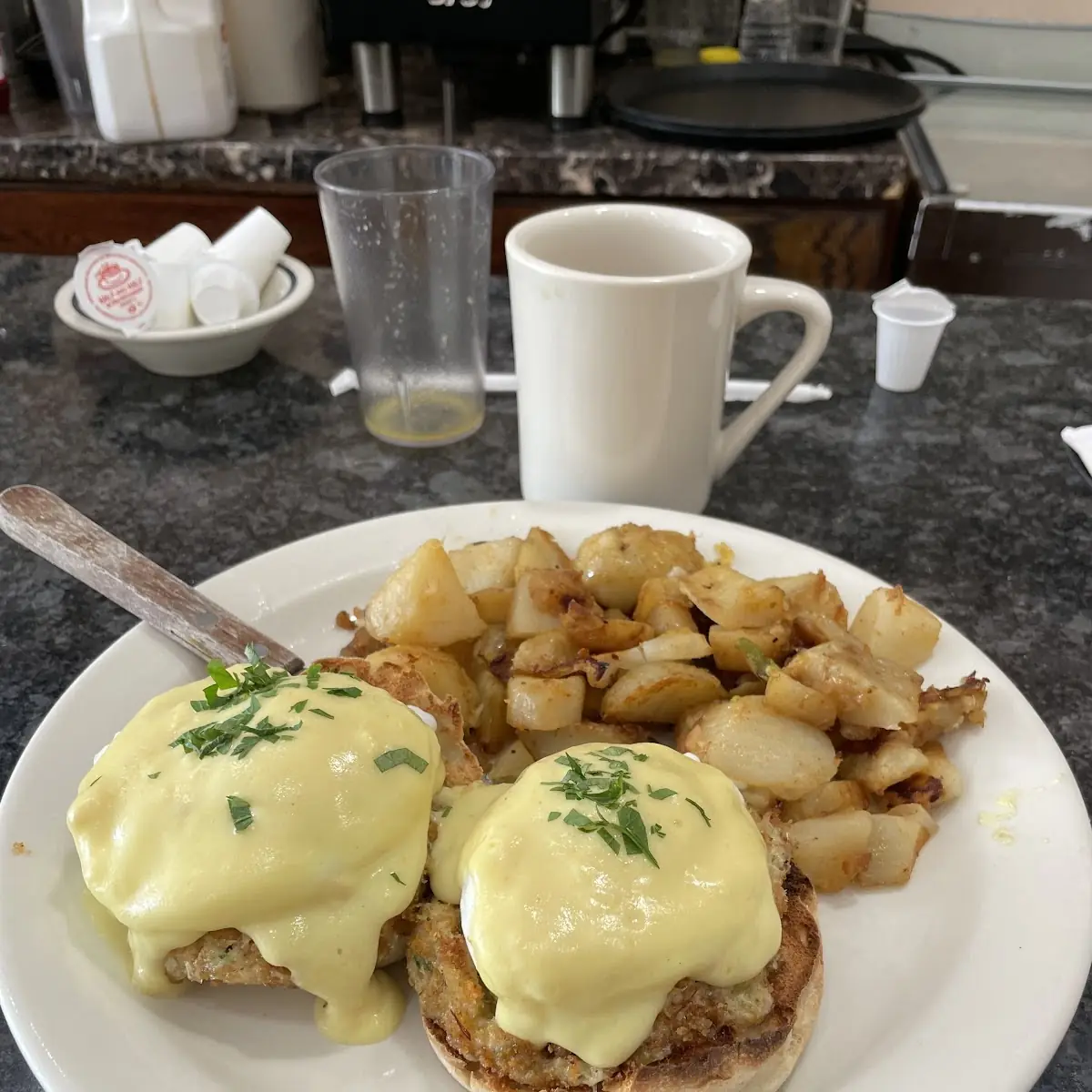 Crab Cakes Benedict