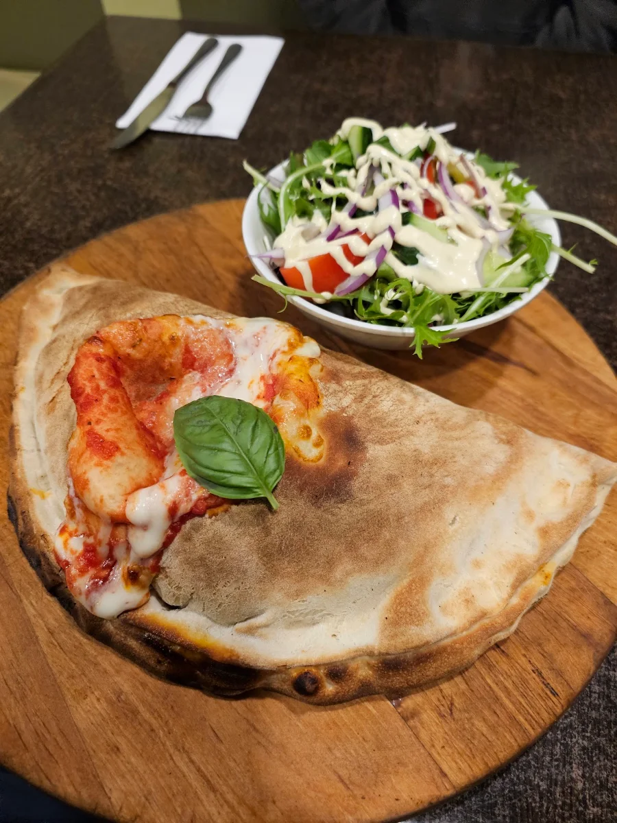 Calzoni Bocconcino's, Bocconcino's Woodfired Pizzeria