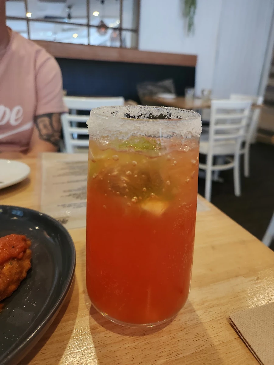 Cocktail, Four Hands Tapas & Pizza Restaurant
