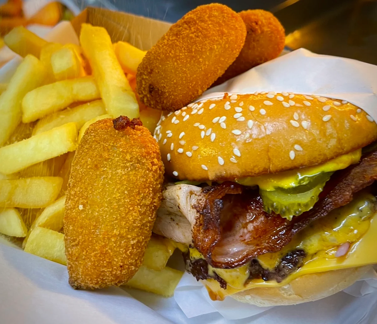 Nippers Cheeseburger and Chips, Clayfield Seafood Markets