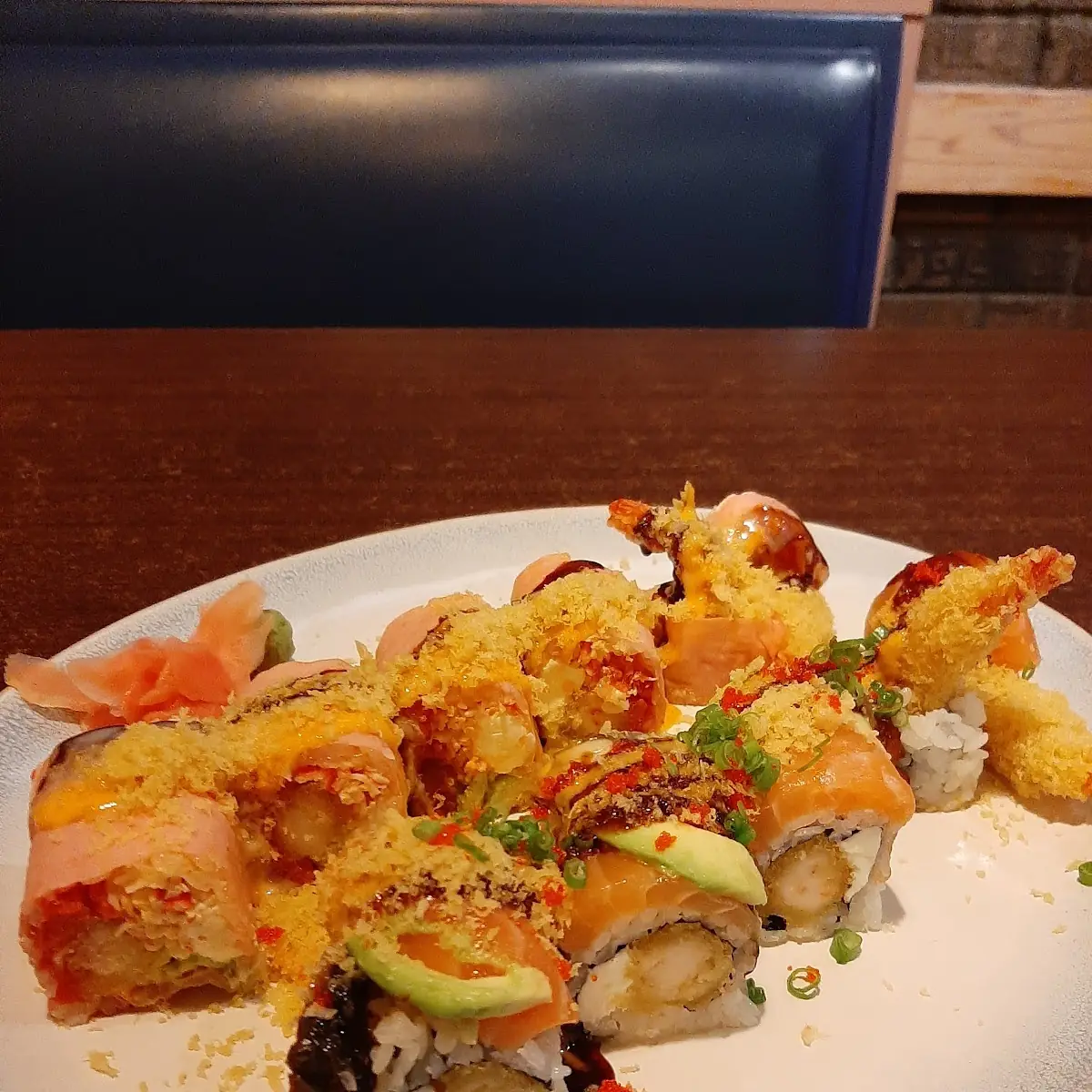 Specialty Rolls Lion King & Jenny Roll