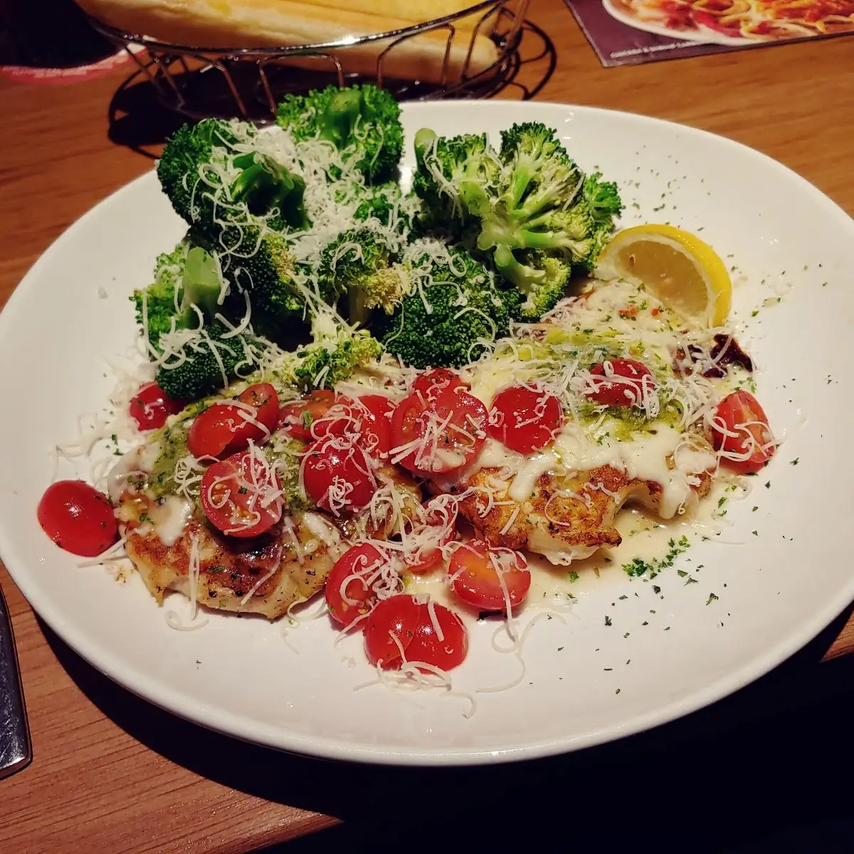 Grilled Chicken Margherita