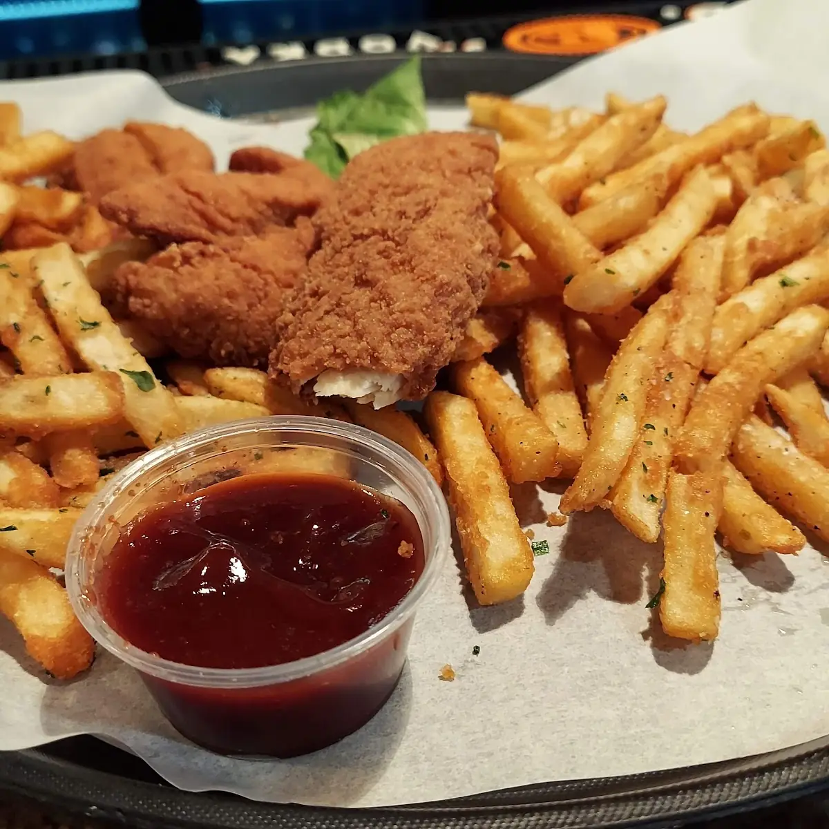 Chicken Strips w Fries