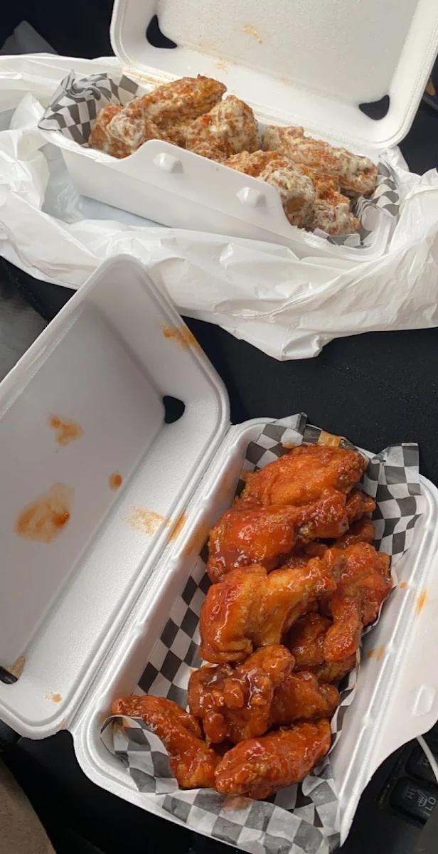 Bone-In wings & Fries